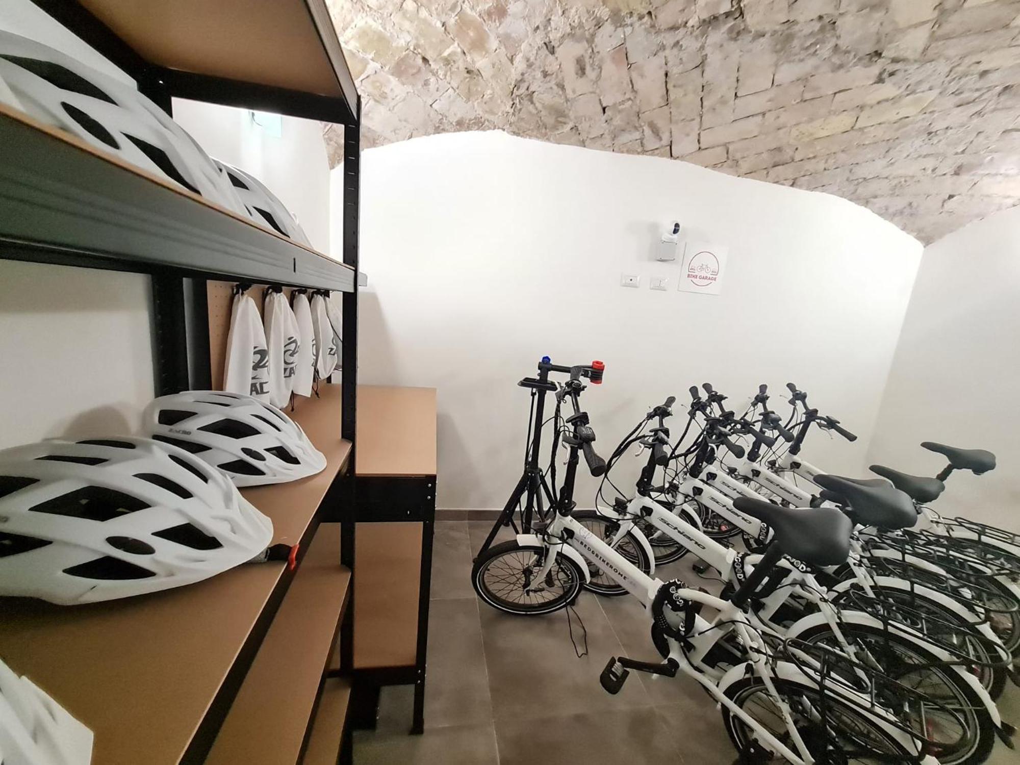 Bed&Bikerome Giulio Cesare, Rome